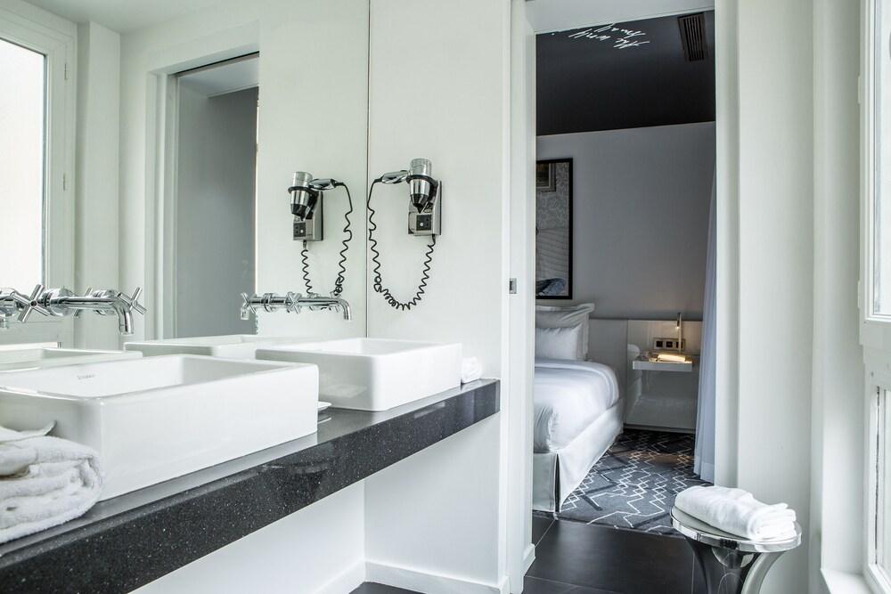 Le General Hotel Room Type - Junior Suite Le General Hotel Room Type - Junior Suite