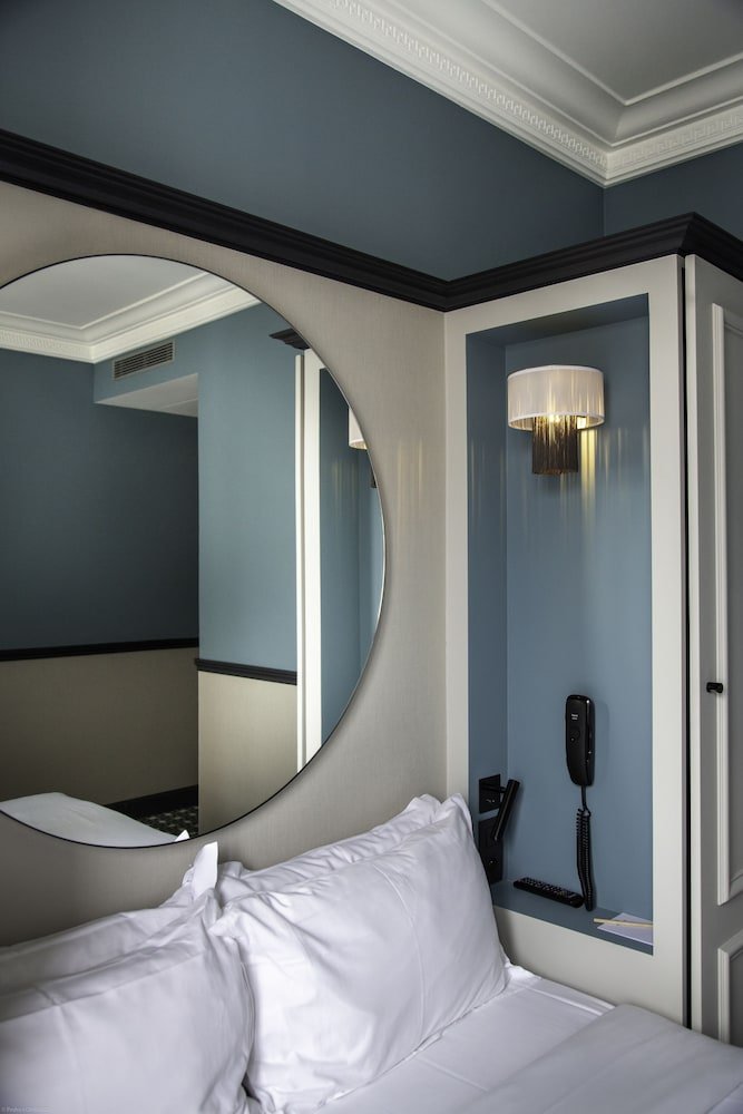 Lenox Montparnasse Hotel - Tap to explore photos