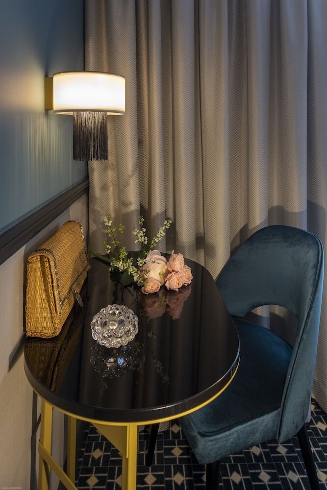 Lenox Montparnasse Hotel - Tap to explore photos