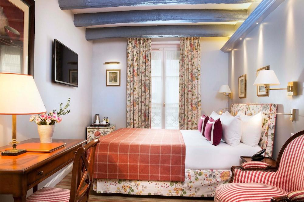 Le Relais Montmartre Room Type - Comfort Double Room Le Relais Montmartre Room Type - Comfort Double Room