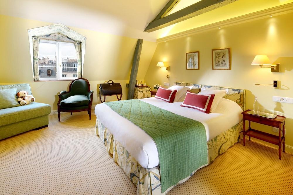 Le Relais Montmartre Room Type - Triple Room Le Relais Montmartre Room Type - Triple Room