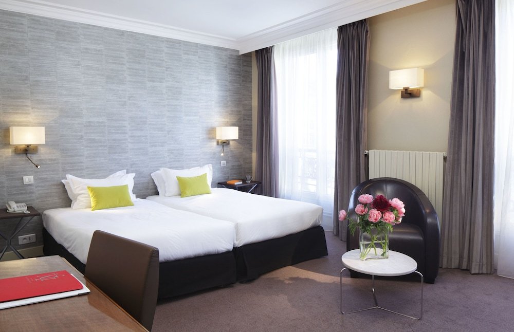 Hôtel Londres et New York - Teritoria Room Type - Triple Room Hôtel Londres et New York - Teritoria Room Type - Triple Room