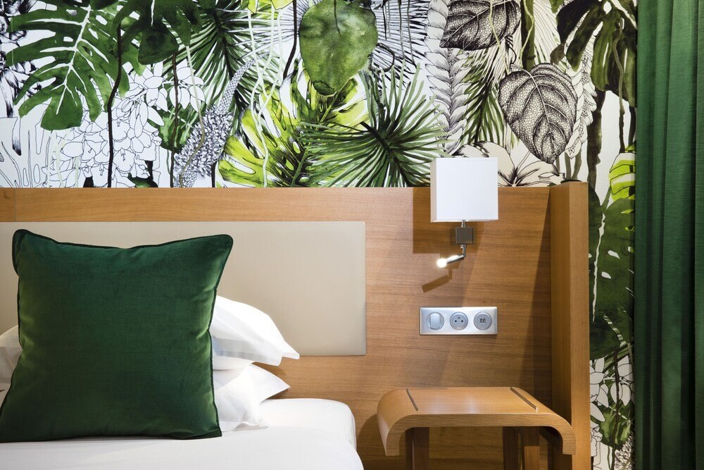 Hotel Le Six Room Type - Deluxe Double Room