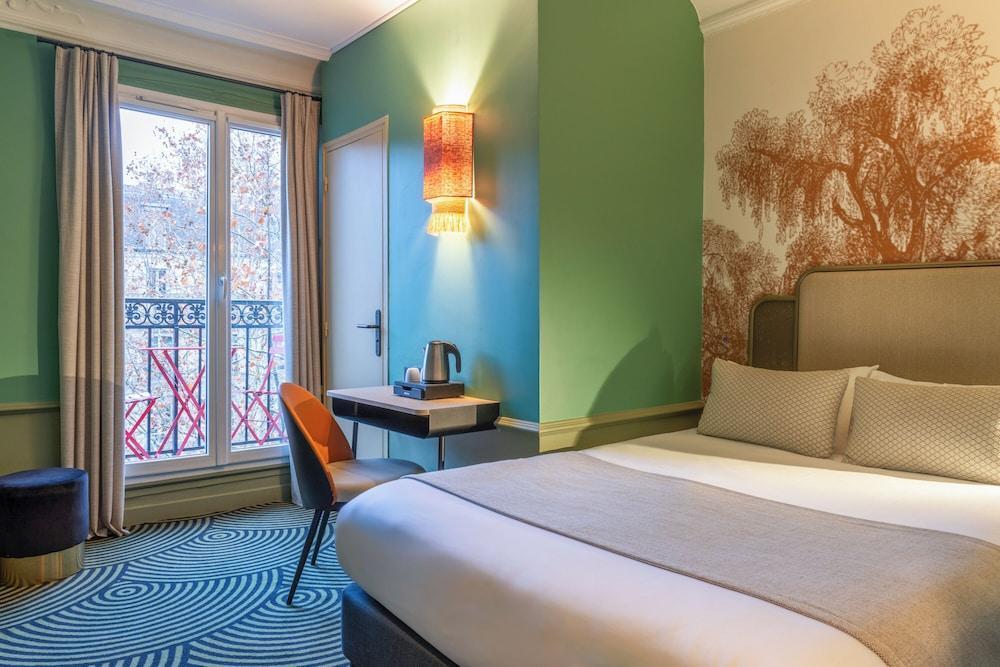 Avalon Hotel Paris Gare du Nord Room Type - Comfort Double Room, Balcony