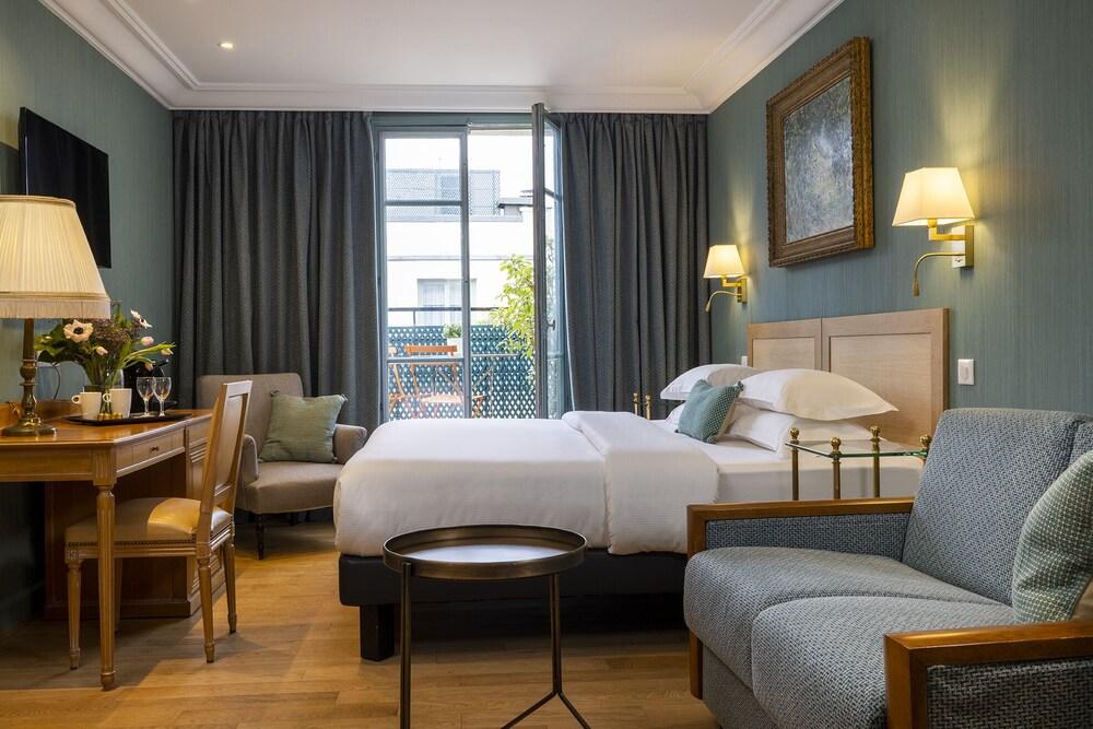 Hôtel Le Littré Room Type - Deluxe Triple Room
