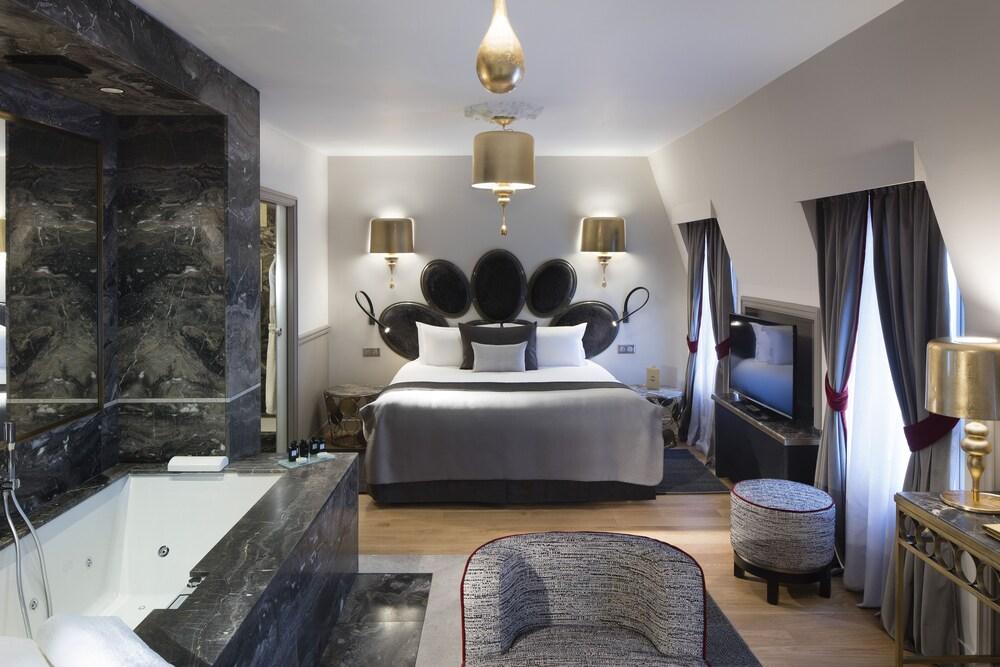 Hotel Lumen Paris Louvre Room Type - Junior Suite (Rivoli)