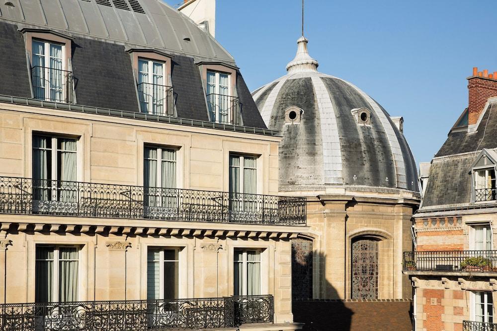 Hotel Lumen Paris Louvre - Tap to explore photos