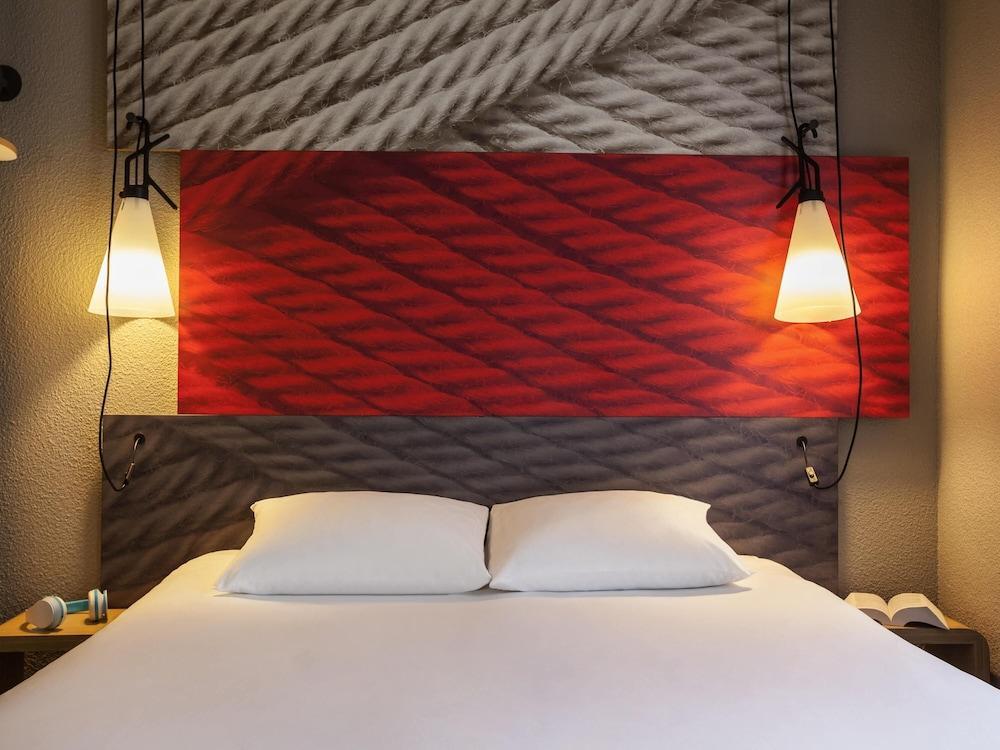 ibis Marne La Vallée Champs Room Type - Standard Double Room, 1 Double Bed