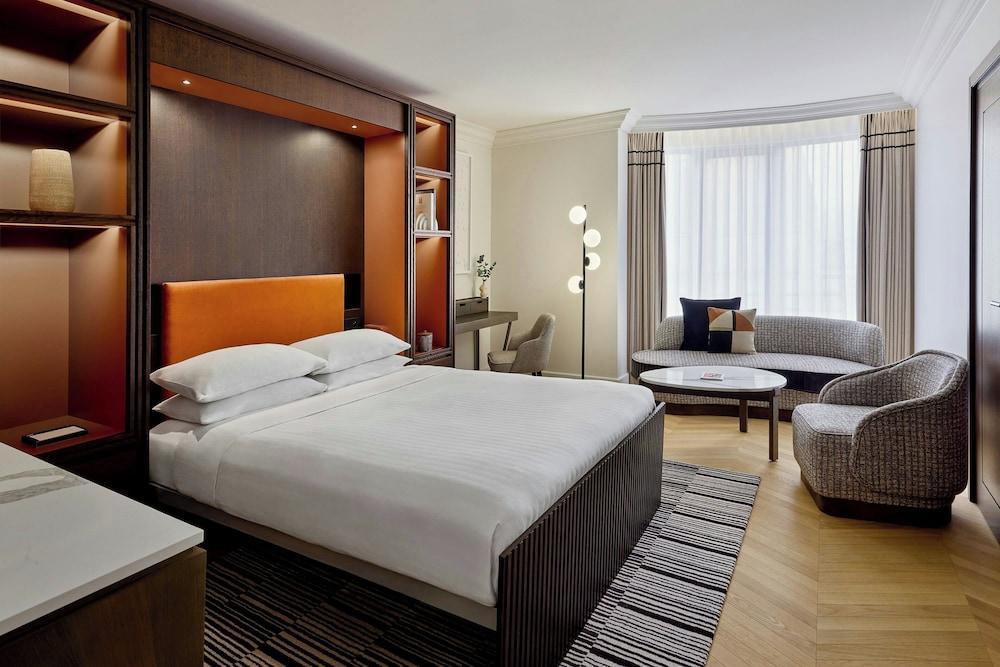 Paris Marriott Champs Elysees Hotel Room Type - Superior Queen Room