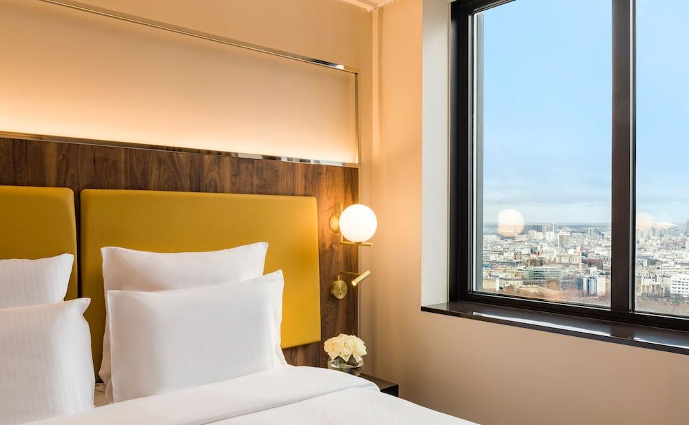 Pullman Paris Montparnasse Hotel - Tap to explore photos