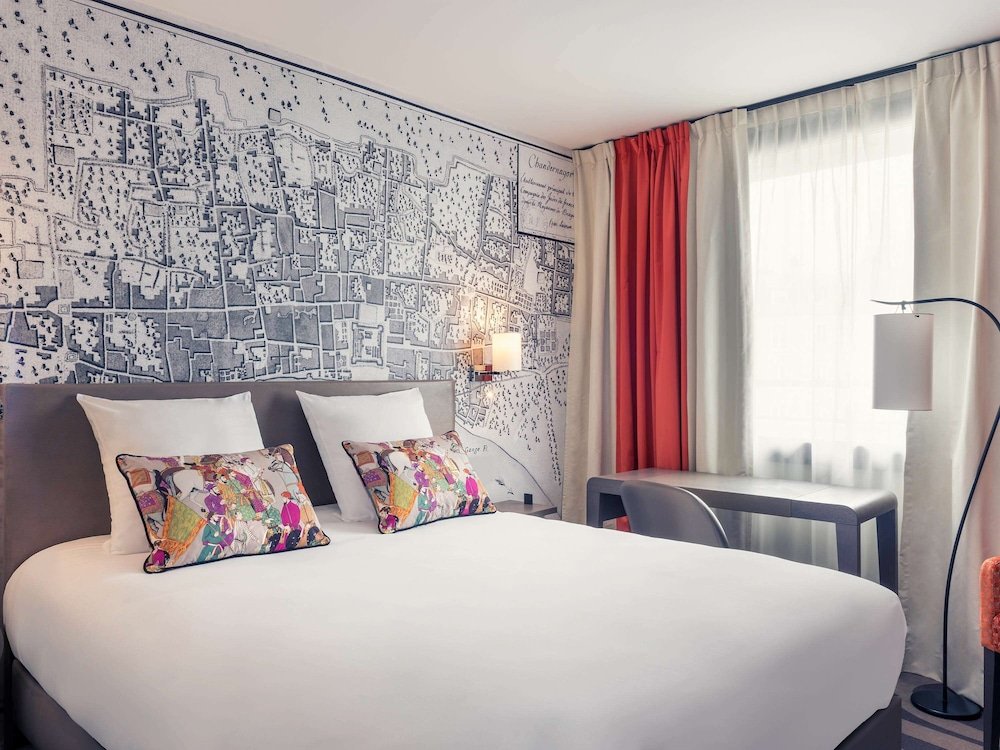 Mercure Paris Tour Eiffel Grenelle - Tap to explore photos