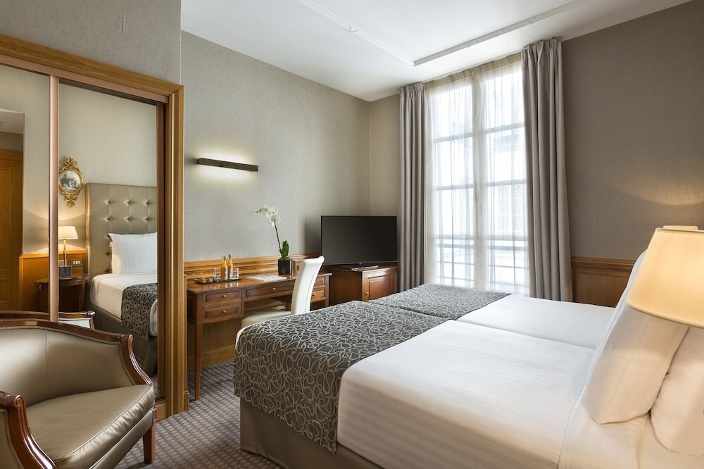 Melia Vendome Room Type - MELIA TWIN ROOM