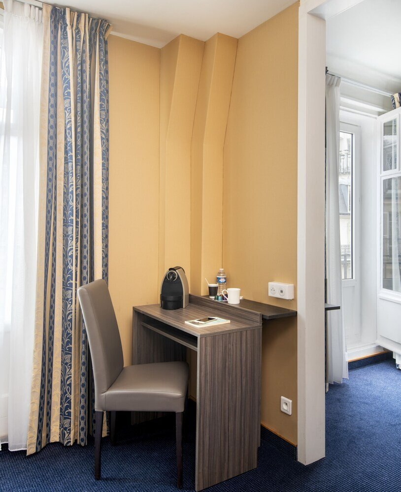 Hôtel Abaca Messidor by HappyCulture Room Type - Triple Room