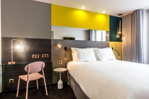 Hotel Duette Paris - Tap to explore photos