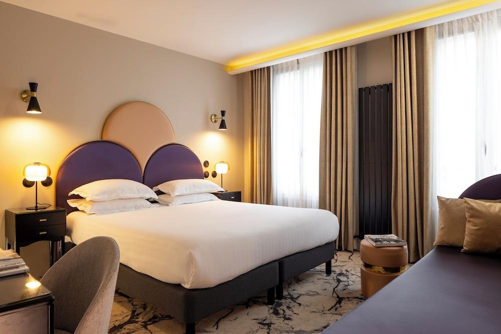 Hôtel Mondial Room Type - Superior Triple Room Hôtel Mondial Room Type - Superior Triple Room