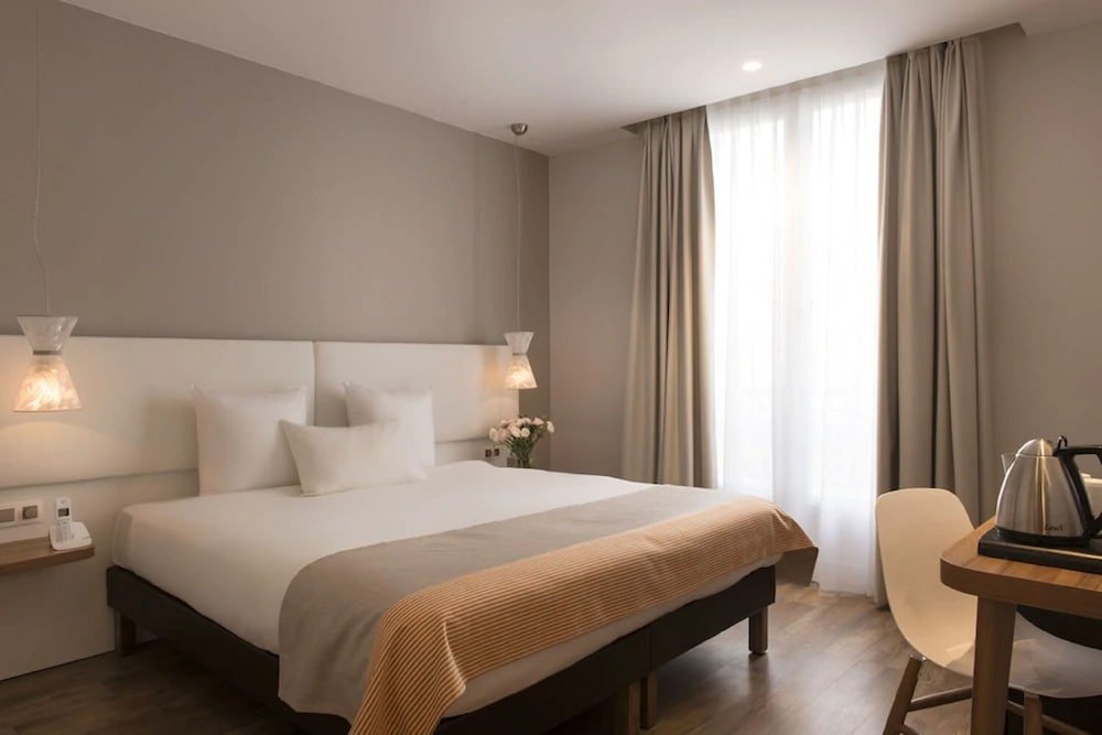 Hôtel Magenta 38 by Happyculture Room Type - Premium Double Room