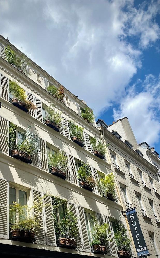 Le Basile Hôtel - Tap to explore photos