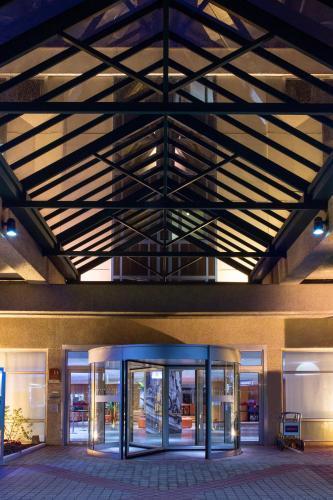 Mercure Paris Roissy Charles de Gaulle - Tap to explore photos