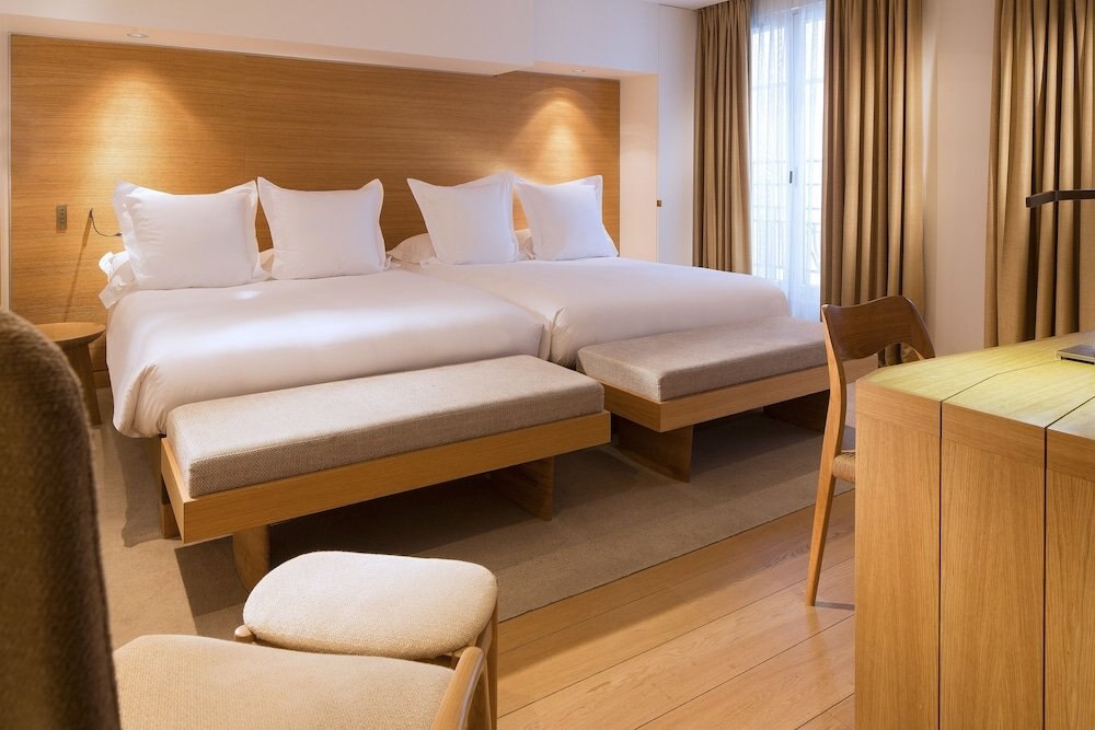Hotel Marignan Champs - Elysées Room Type - Family Room Hotel Marignan Champs - Elysées Room Type - Family Room
