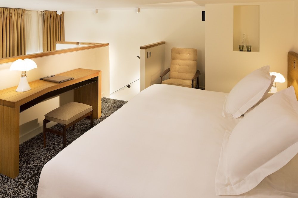 Hotel Marignan Champs - Elysées Room Type - Junior Suite, 1 Bedroom