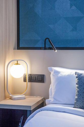Best Western Plus Opera Batignolles Room Type - Deluxe King Room