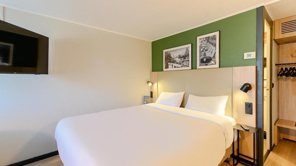 Campanile PRIME - Marne-la-Vallée - Torcy Room Type - Standard Room, 1 Queen Bed