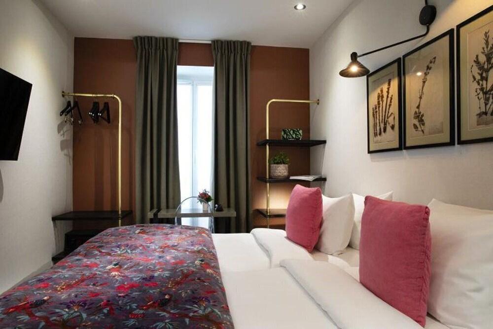 Maxim Quartier Latin Room Type - Two Adjacent Rooms
