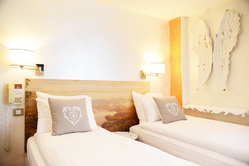 Hotel Malar Room Type - Standard Twin Room