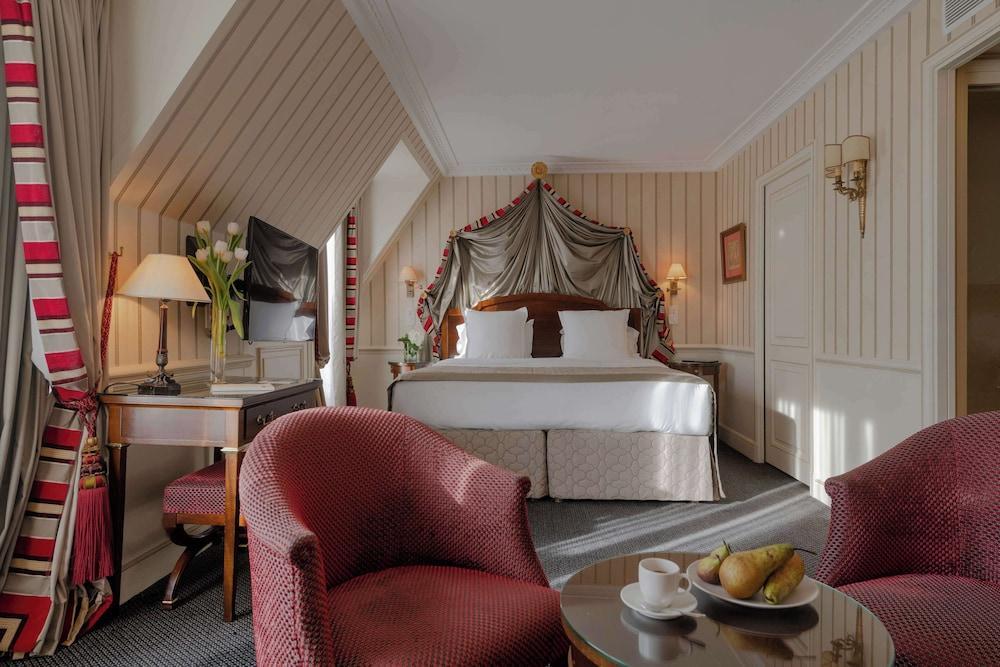 Hotel Napoleon Room Type - Junior Suite (Avenue Tour Eiffel) Hotel Napoleon Room Type - Junior Suite (Avenue Tour Eiffel)