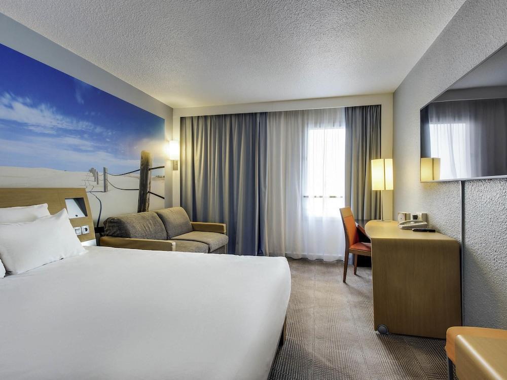 Novotel Paris Est Room Type - Superior Room, 1 Double Bed