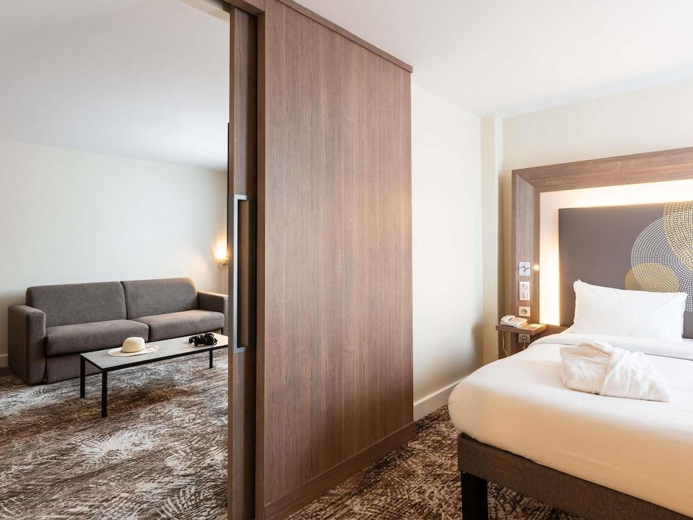 Novotel Paris Gare De Lyon - Tap to explore photos