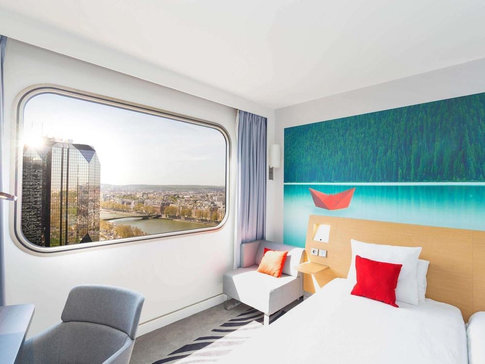 Novotel Paris Centre Tour Eiffel Room Type - Classic Twin Room