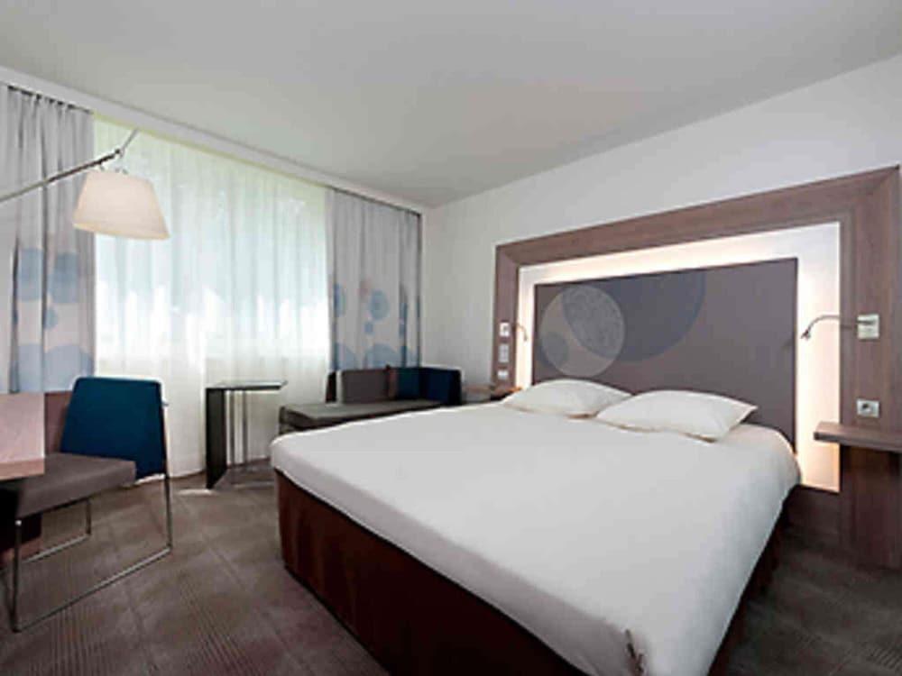 Novotel Paris Pont De Sevres Room Type - Family Room, 1 Double Bed with Sofa bed