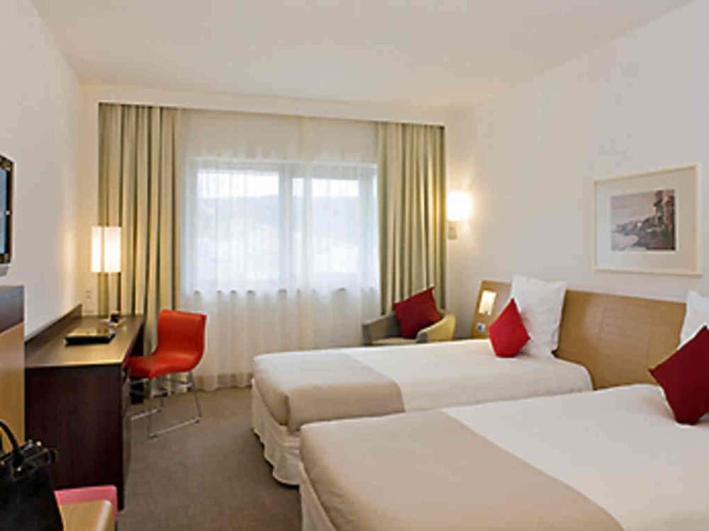 Novotel Paris Pont De Sevres Room Type - Classic Twin Room, 2 Twin Beds
