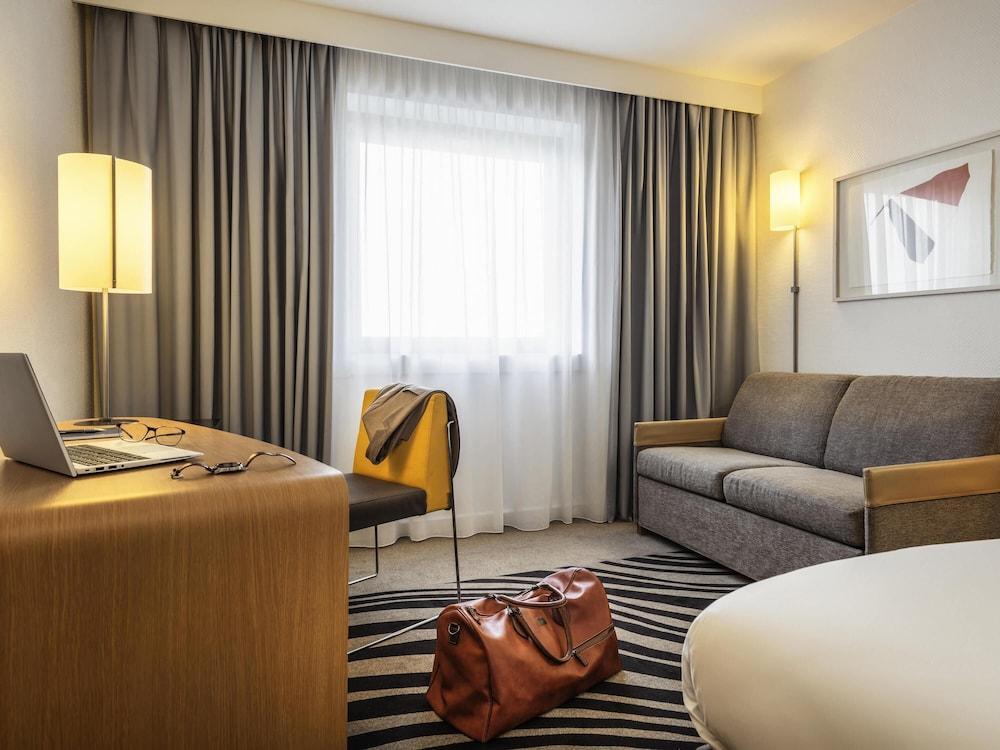 Novotel Marne-La-Vallée Noisy-Le-Grand Room Type - Classic Room, 1 Queen Bed, Accessible