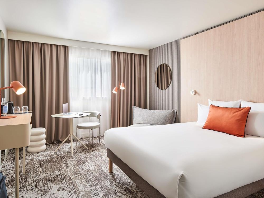 Novotel Paris 13 Porte d'Italie - Tap to explore photos