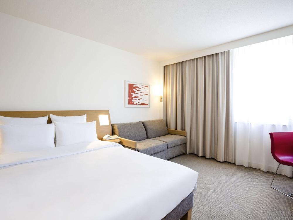 Novotel Paris Nord Expo Aulnay Hotel - Tap to explore photos