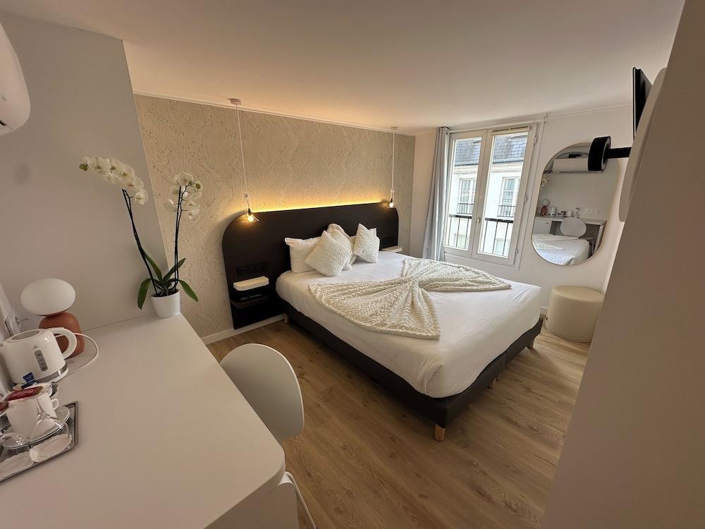 Opera Deauville Hotel Room Type - Superior Double Room