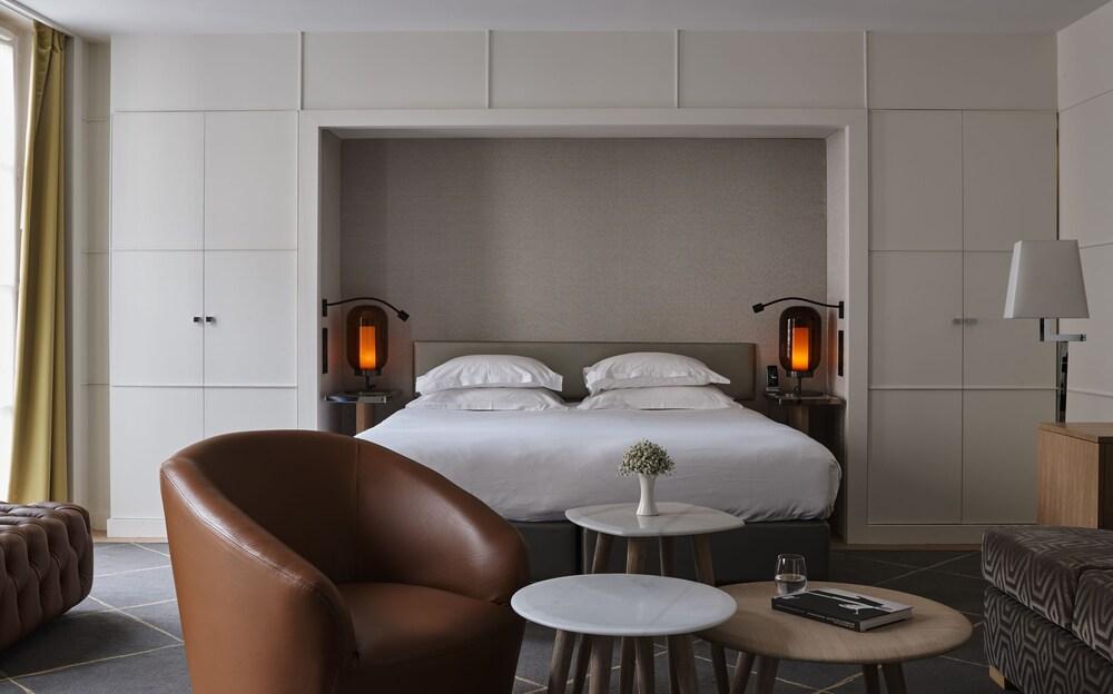Hôtel Opéra Richepanse Room Type - Junior Suite Madeleine view