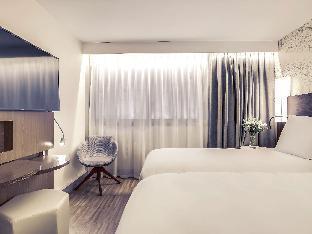 Mercure Paris Arc de Triomphe Etoile - Tap to explore photos