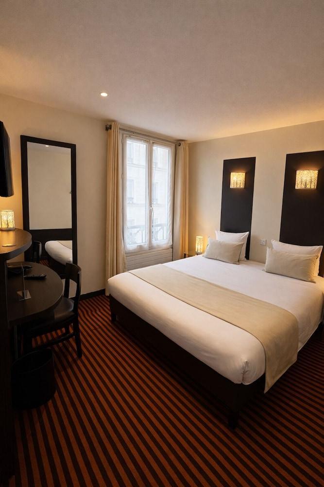 Hotel Pax Opera Room Type - Classic Room