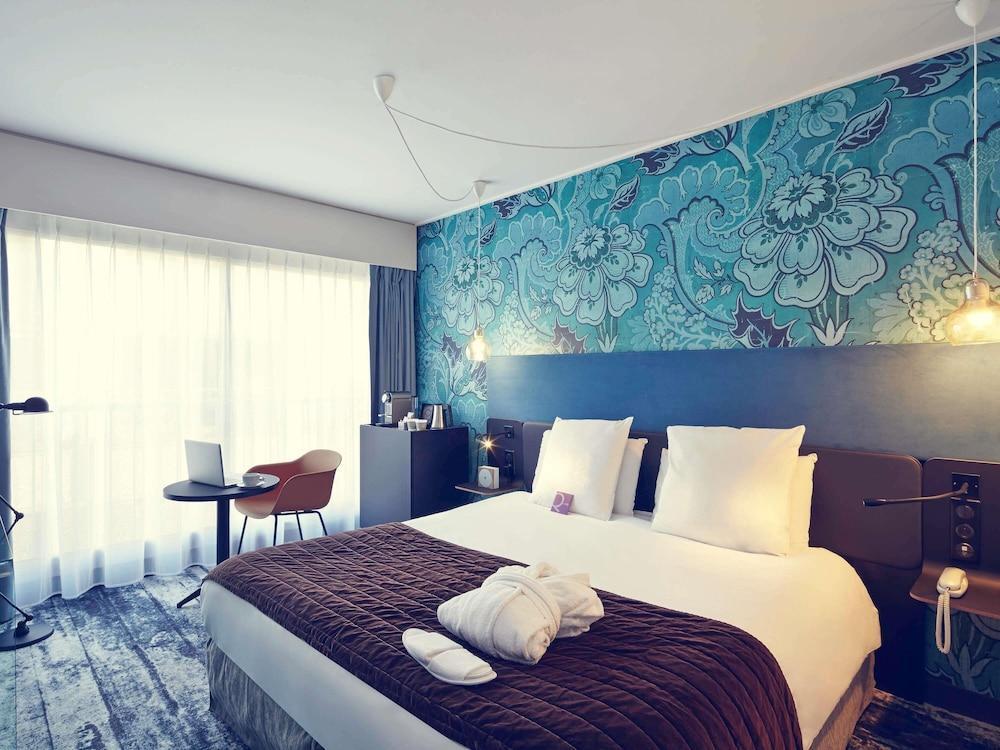 Relais de Lyon by Malone
