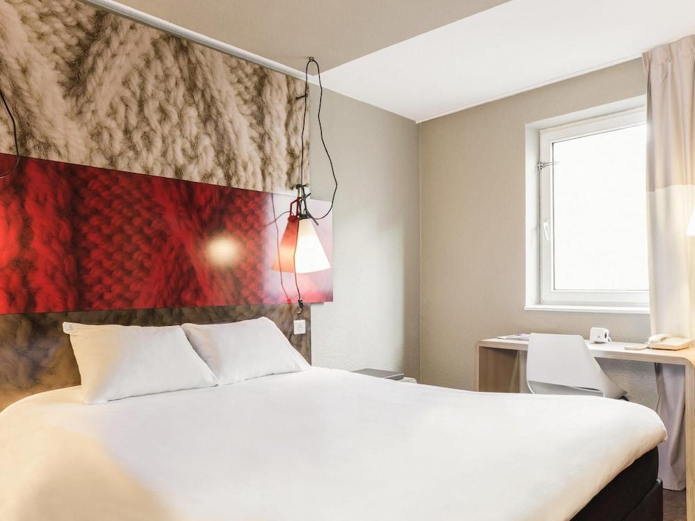 ibis Paris Issy Les Moulineaux Val de Seine Room Type - Standard Room with 1 double bed