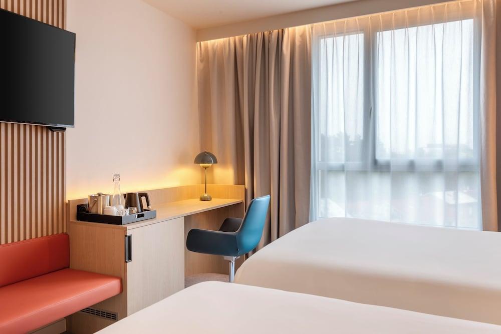 Courtyard by Marriott Paris Saint Denis Room Type - Superior Room, 2 Twin Beds