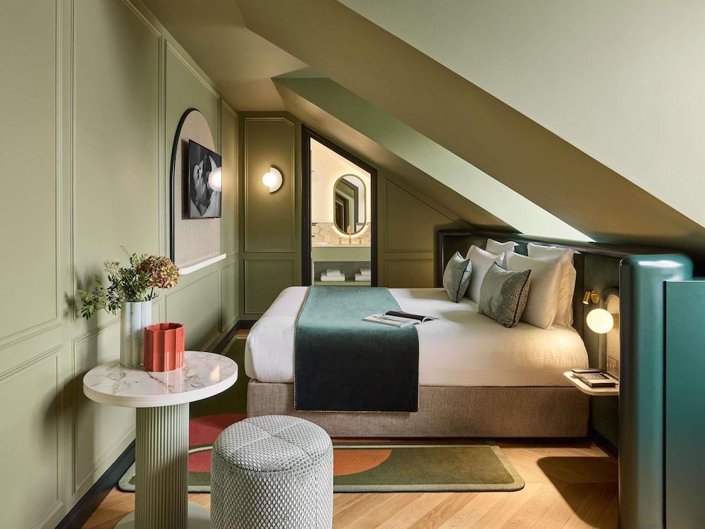 l'Echiquier Opéra Hotel Paris - MGallery Collection Room Type - Signature Suite, 1 King Bed
