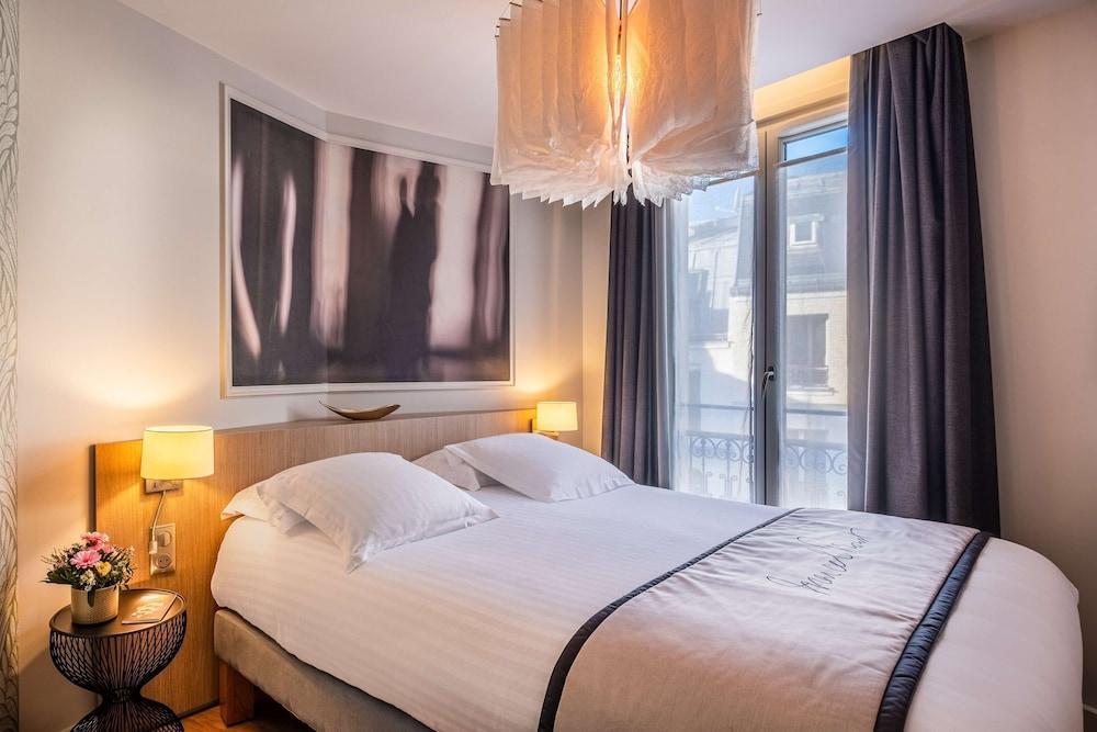 BEST WESTERN PREMIER Le Swann Paris Room Type - Junior Suite, 1 Queen Bed, Non Smoking