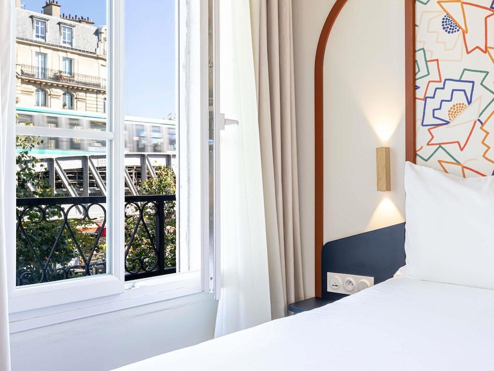 ibis Styles Paris Eiffel Cambronne Room Type - Standard Room, 1 Twin Bed