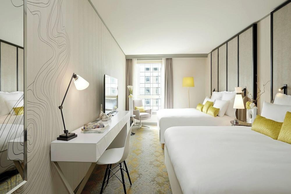 Renaissance Paris La Defense Hotel by Marriott Room Type - Family Room, 2 Double Beds
