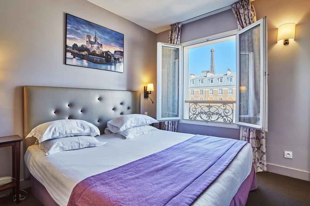 Hôtel Le Relais Saint Charles Room Type - Double Room, nice Eiffel Tower view