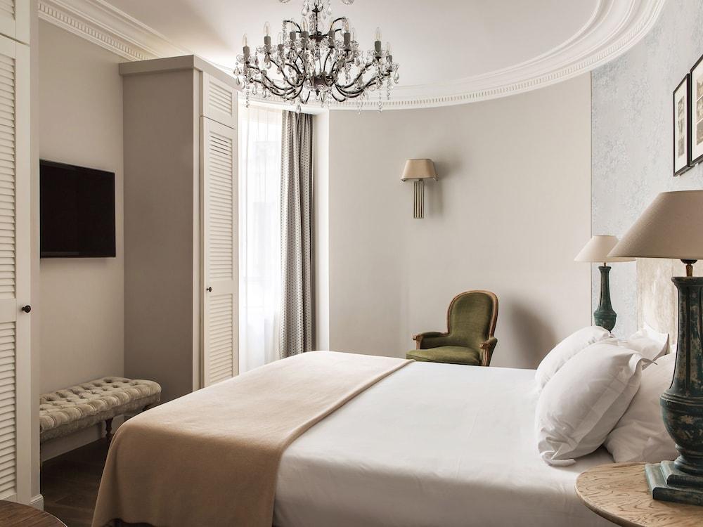 New Hotel Roblin La Madeleine Room Type - Deluxe Room